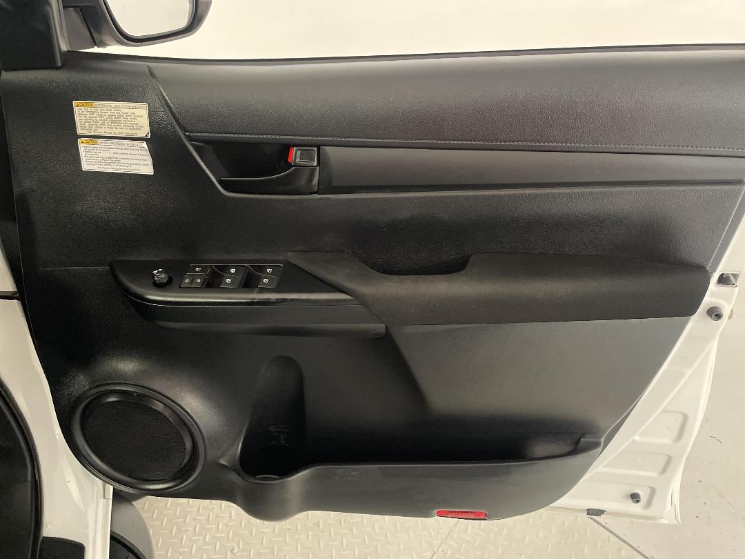 Photo '15' of Toyota Hilux