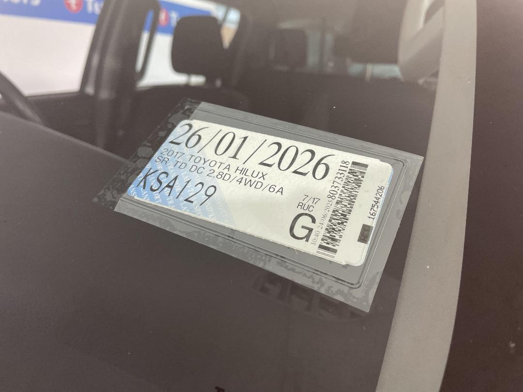 Photo '34' of Toyota Hilux