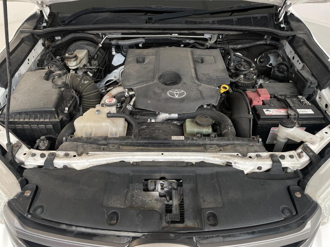 Photo '13' of Toyota Hilux