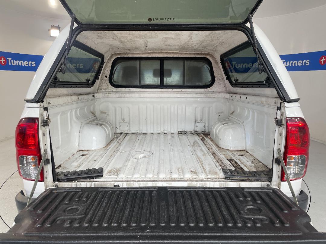 Photo '14' of Toyota Hilux