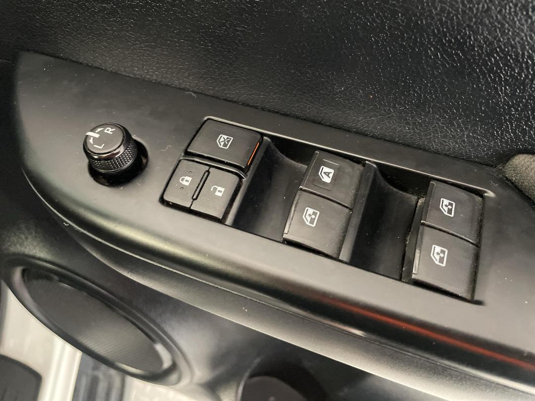 Photo '24' of Toyota Hilux