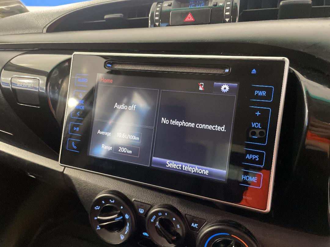 Photo '28' of Toyota Hilux