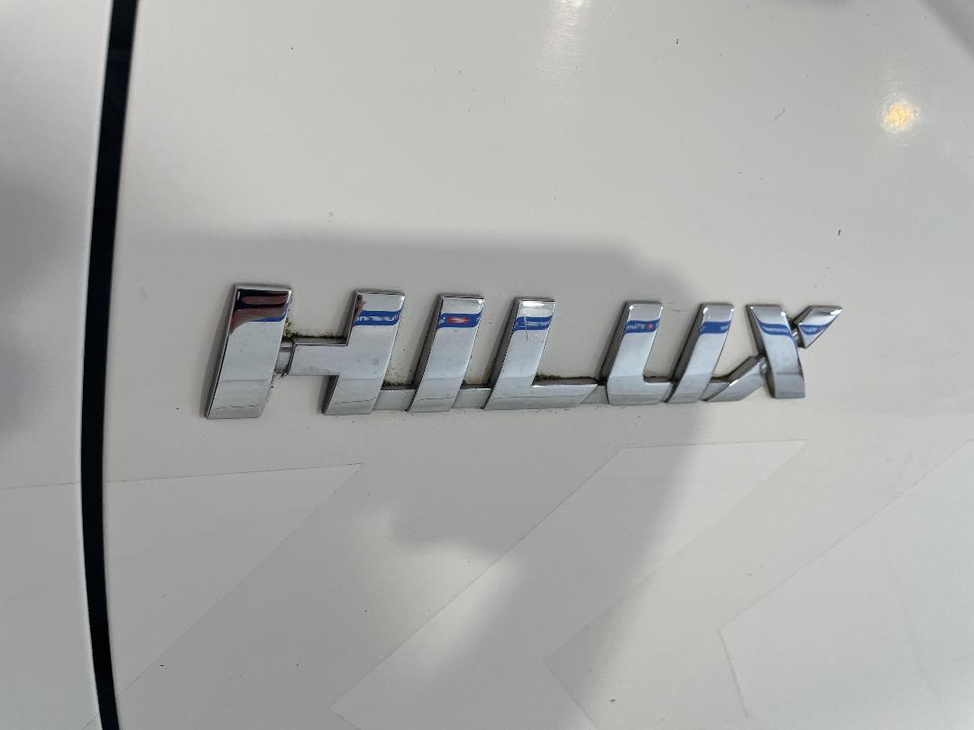 Photo '35' of Toyota Hilux