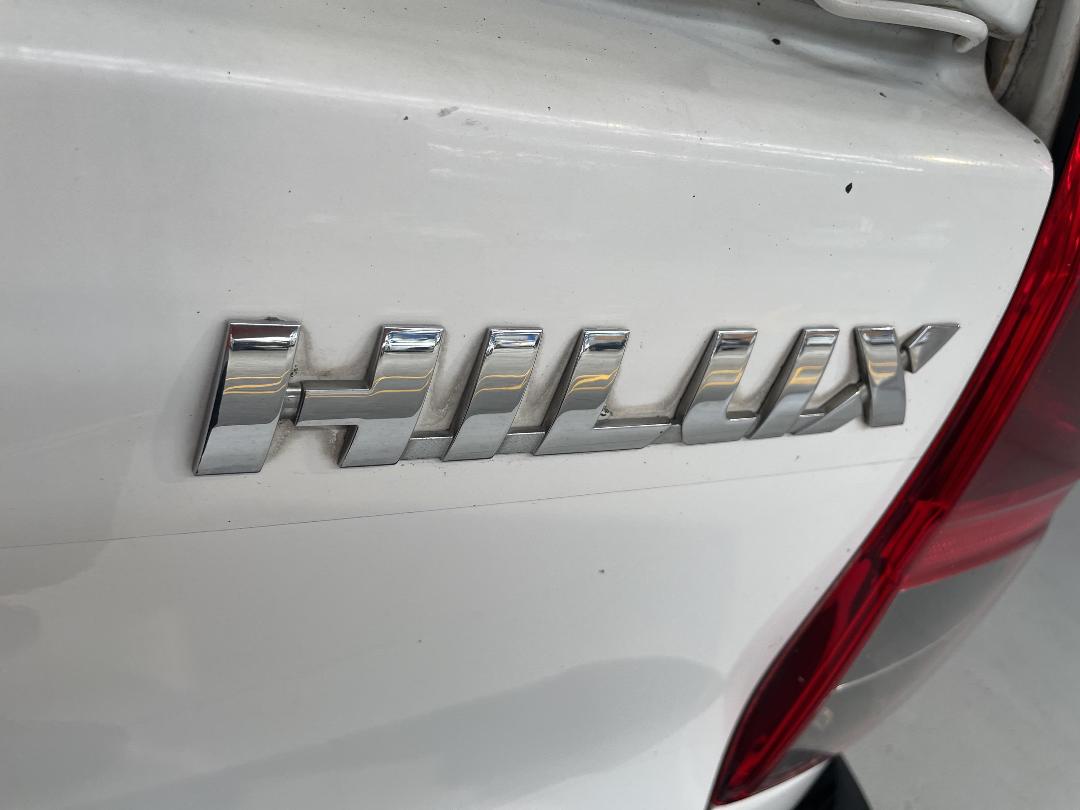 Photo '36' of Toyota Hilux