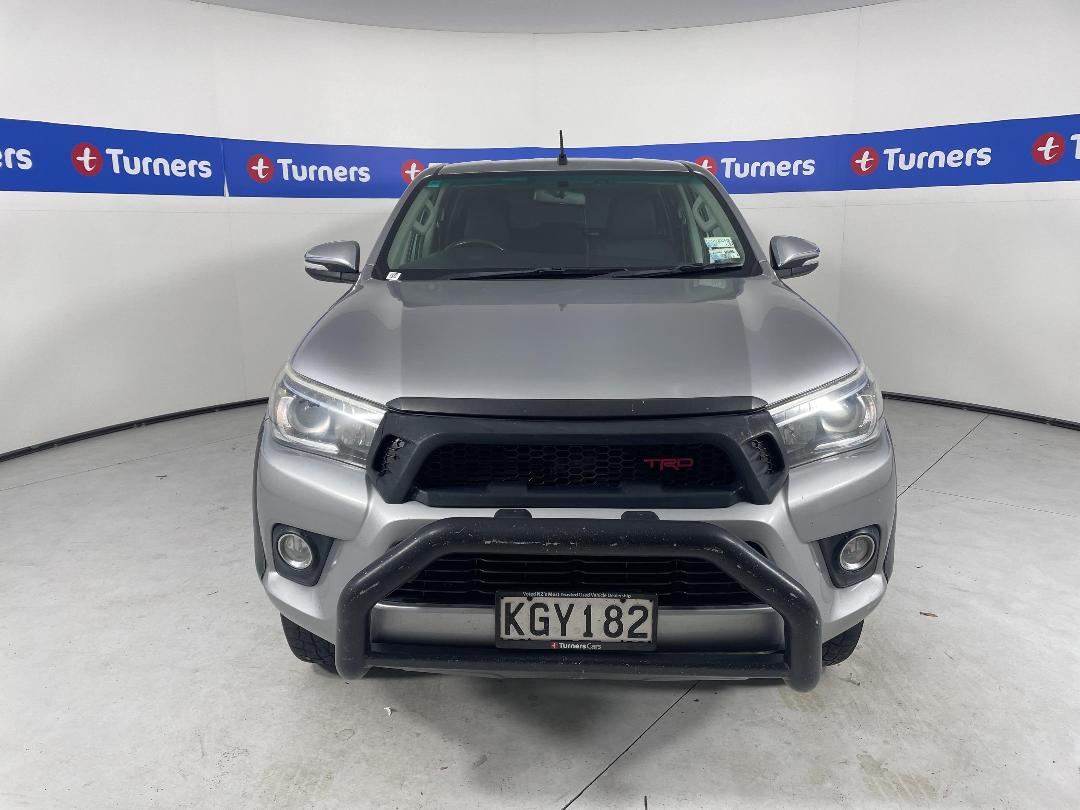 Photo '2' of Toyota Hilux