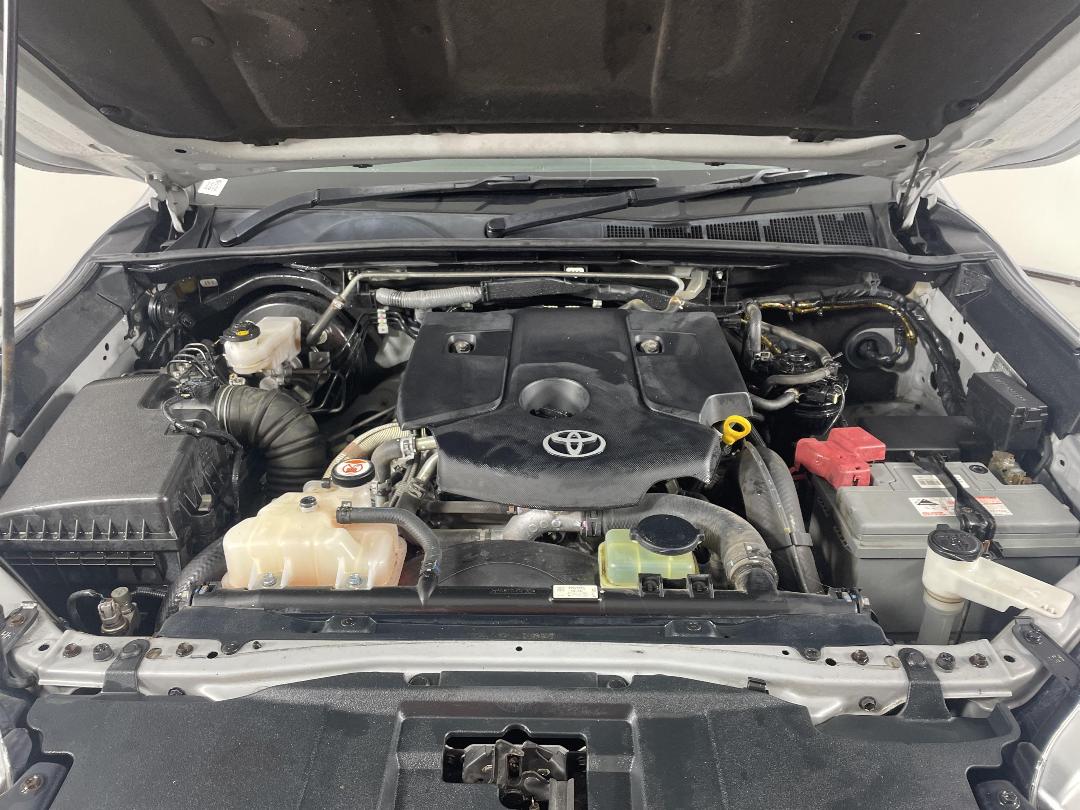 Photo '13' of Toyota Hilux