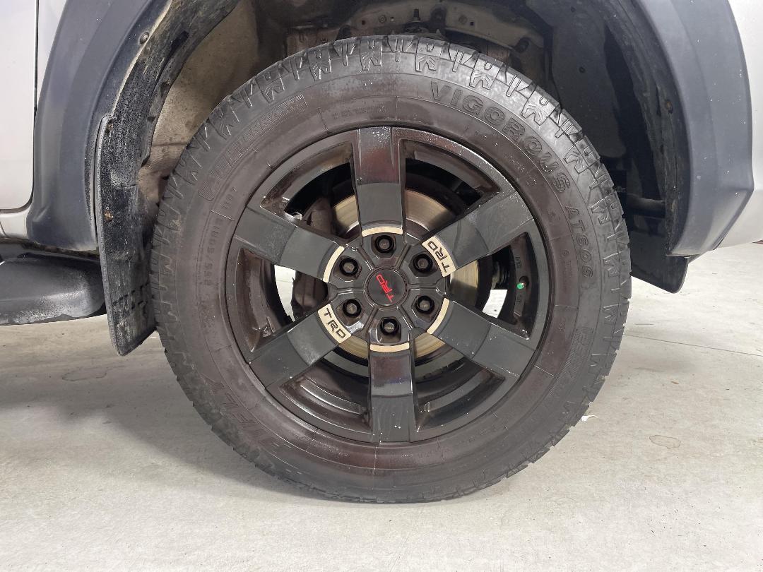 Photo '9' of Toyota Hilux