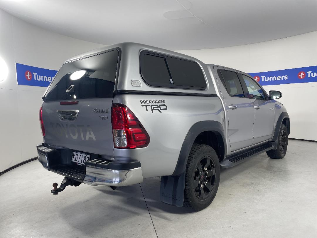Photo '7' of Toyota Hilux