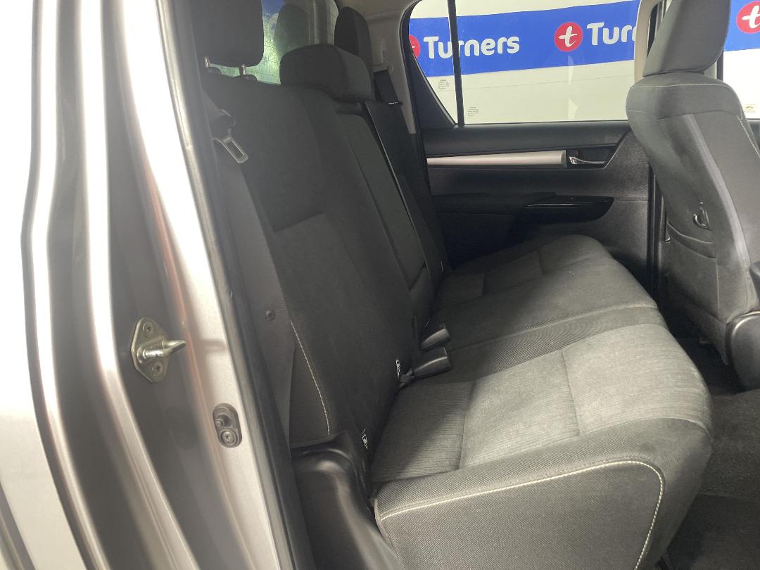 Photo '20' of Toyota Hilux