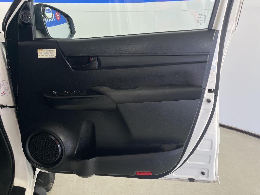 Photo '15' of Toyota Hilux