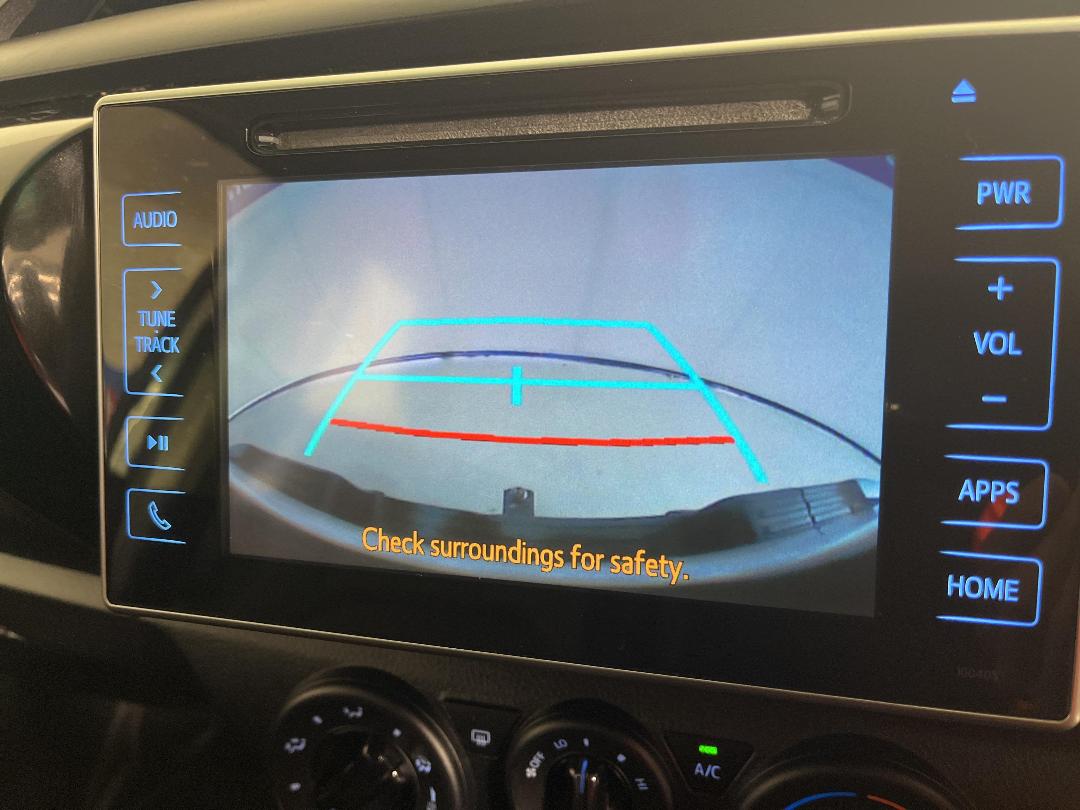 Photo '23' of Toyota Hilux