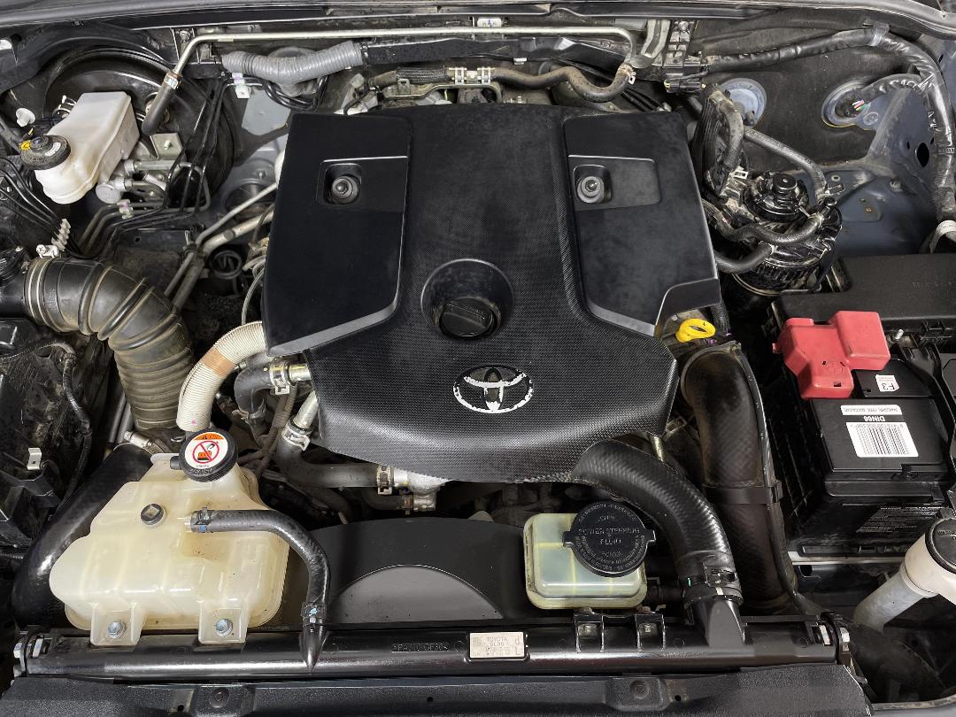 Photo '13' of Toyota Hilux