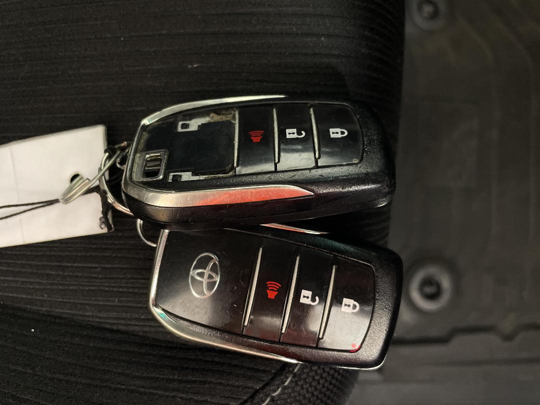 Photo '22' of Toyota Hilux