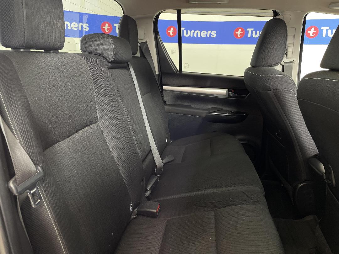 Photo '20' of Toyota Hilux