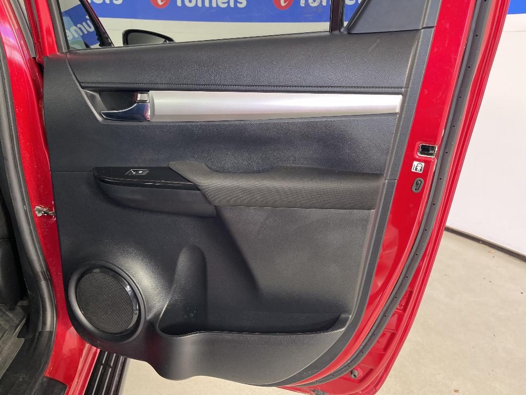 Photo '19' of Toyota Hilux