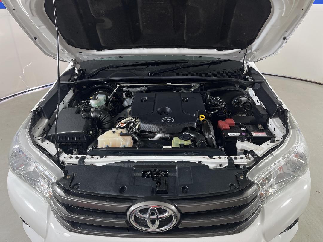 Photo '13' of Toyota Hilux