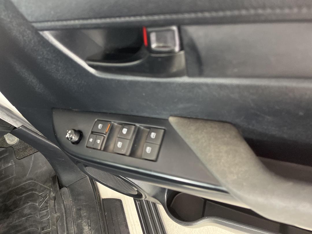 Photo '23' of Toyota Hilux