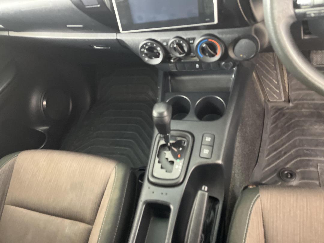 Photo '25' of Toyota Hilux