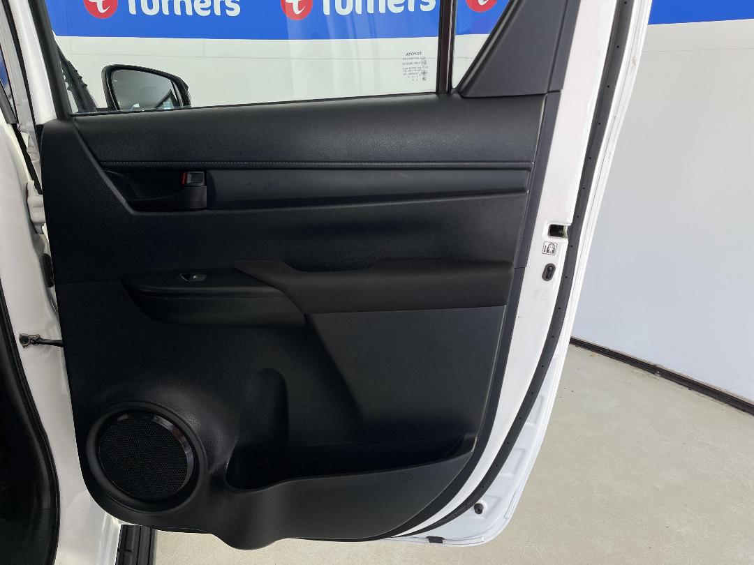 Photo '19' of Toyota Hilux