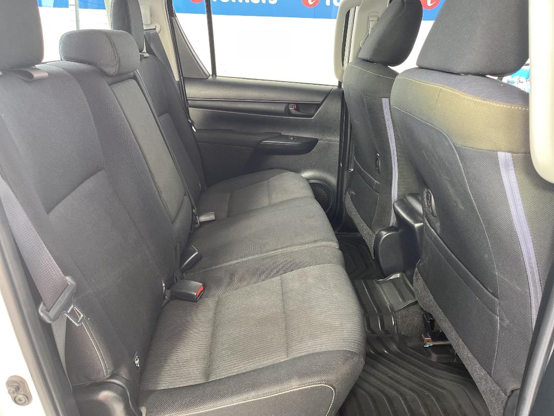 Photo '20' of Toyota Hilux