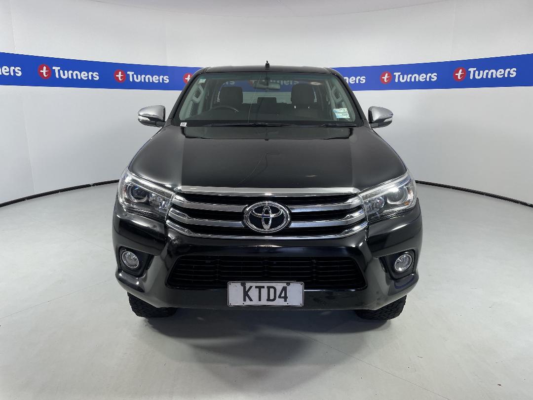 Photo '2' of Toyota Hilux