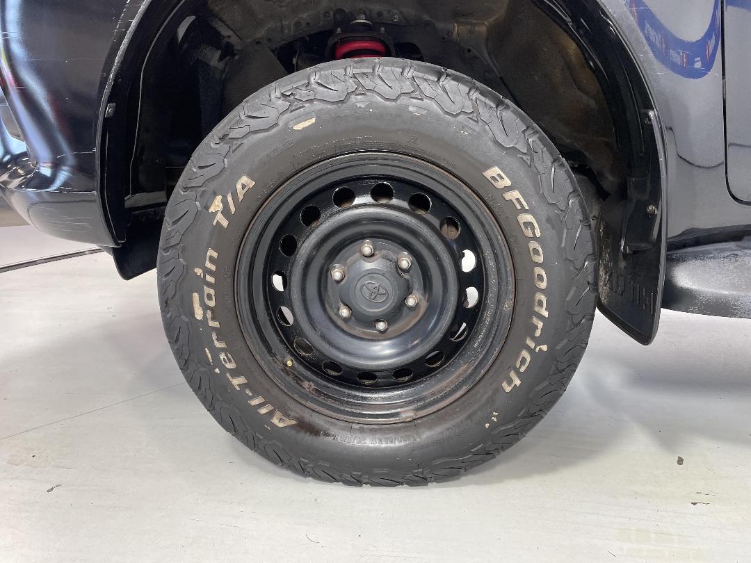 Photo '10' of Toyota Hilux