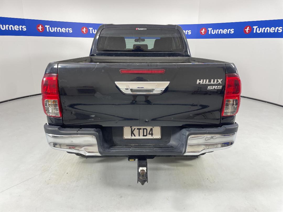 Photo '6' of Toyota Hilux
