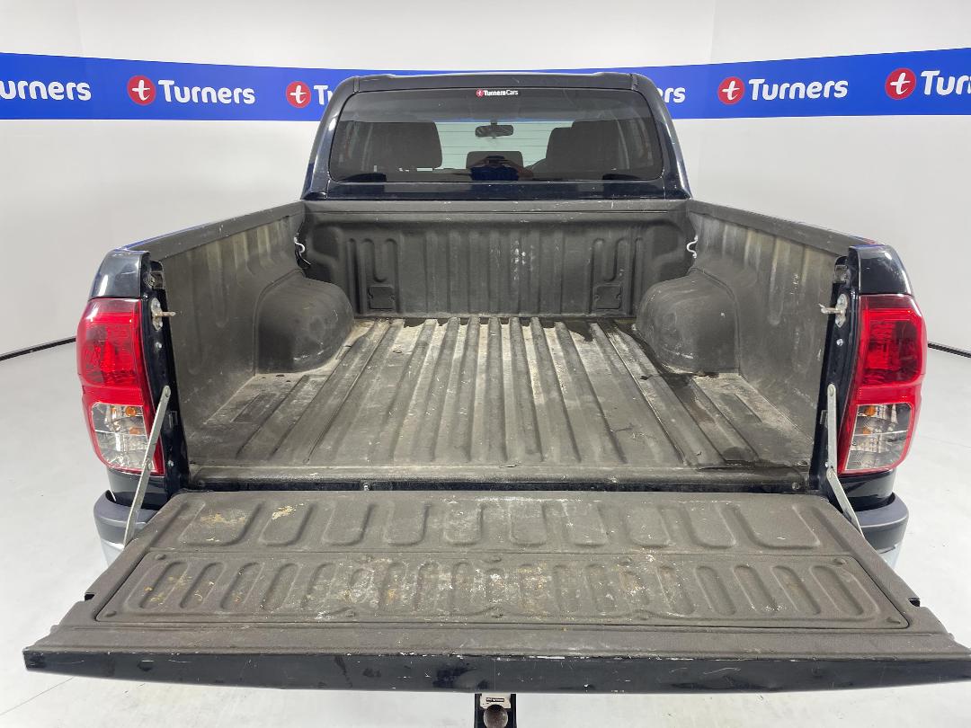 Photo '14' of Toyota Hilux