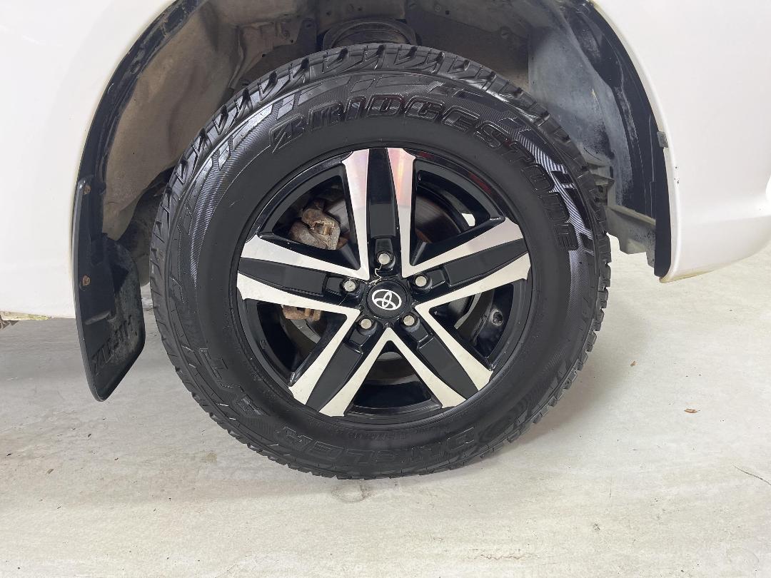 Photo '9' of Toyota Hilux Photo '9' of Toyota Hilux