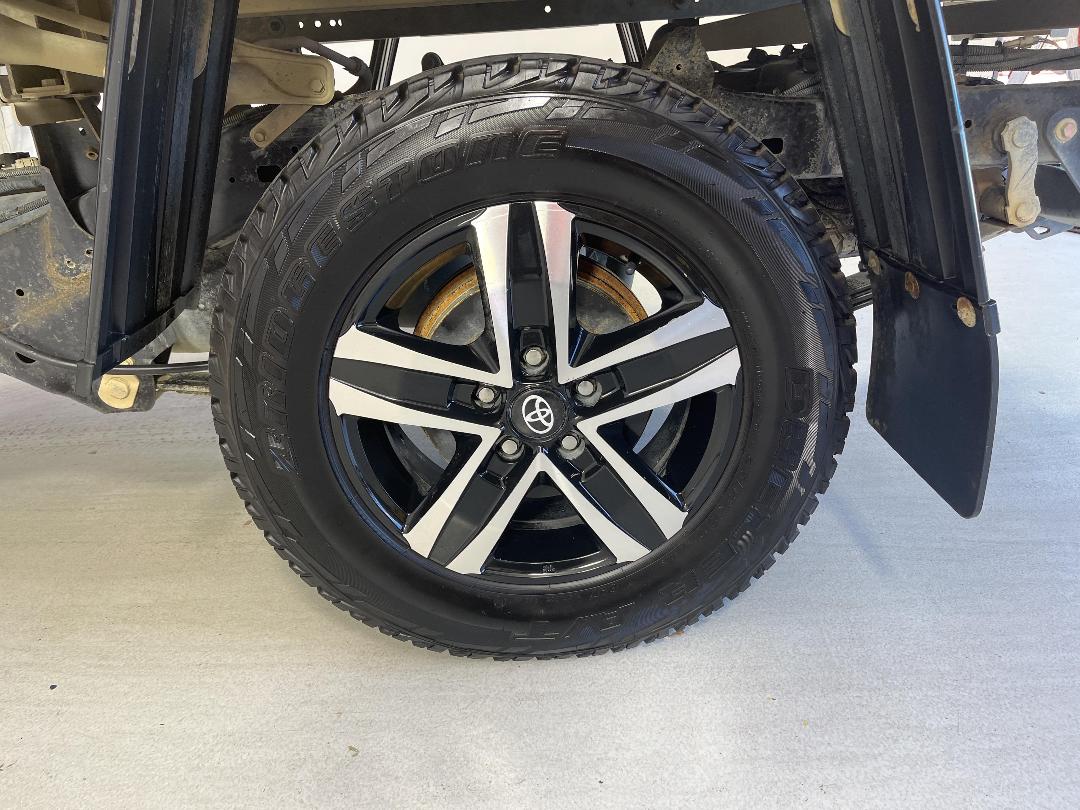 Photo '11' of Toyota Hilux Photo '11' of Toyota Hilux