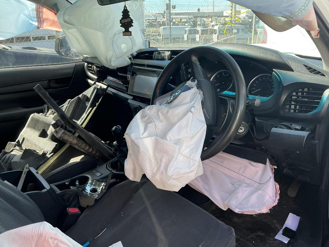 Photo '14' of Toyota Hilux S TD EC