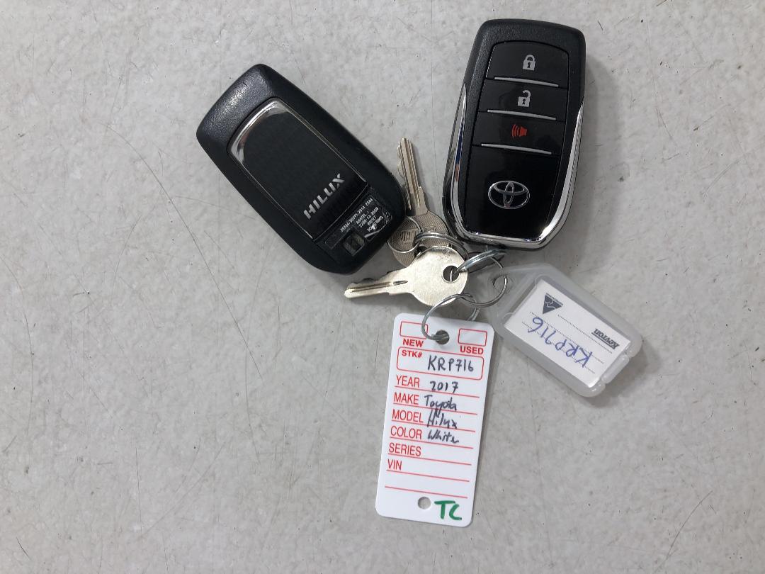 Photo '22' of Toyota Hilux