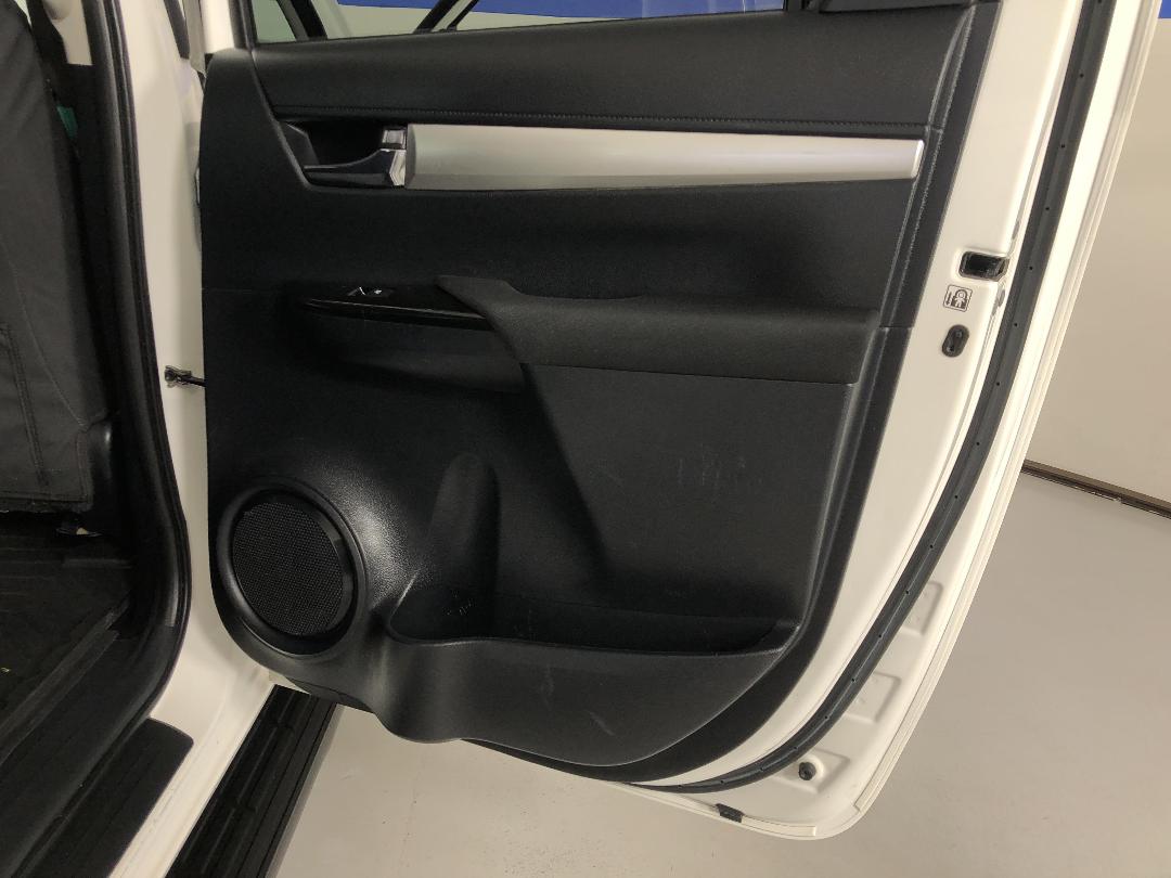 Photo '19' of Toyota Hilux