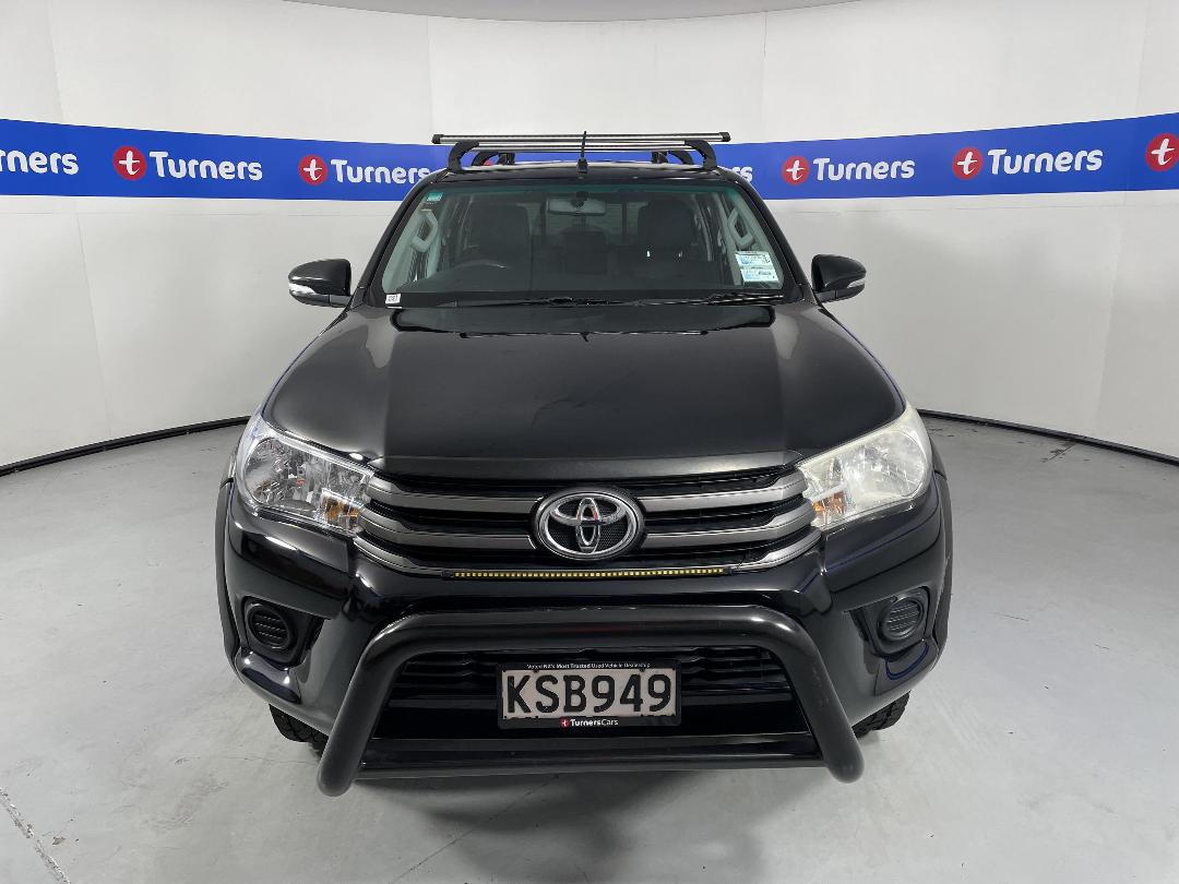 Photo '2' of Toyota Hilux Photo '2' of Toyota Hilux