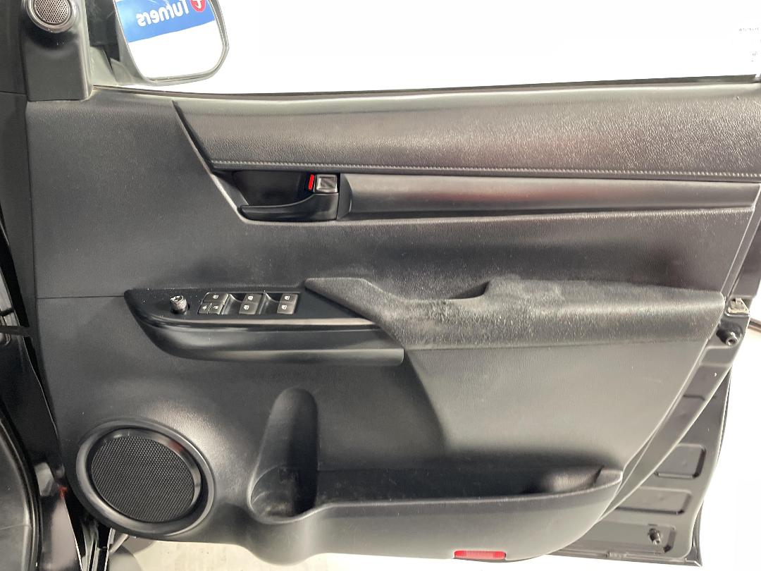 Photo '15' of Toyota Hilux Photo '15' of Toyota Hilux