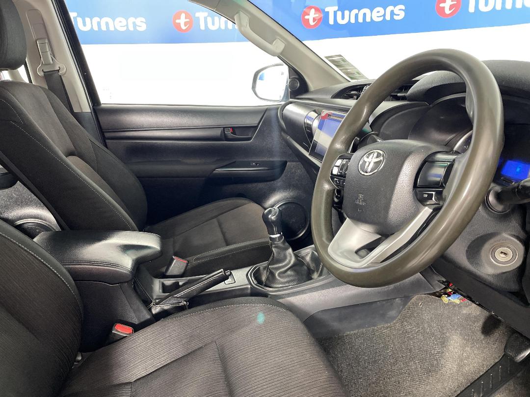 Photo '16' of Toyota Hilux Photo '16' of Toyota Hilux