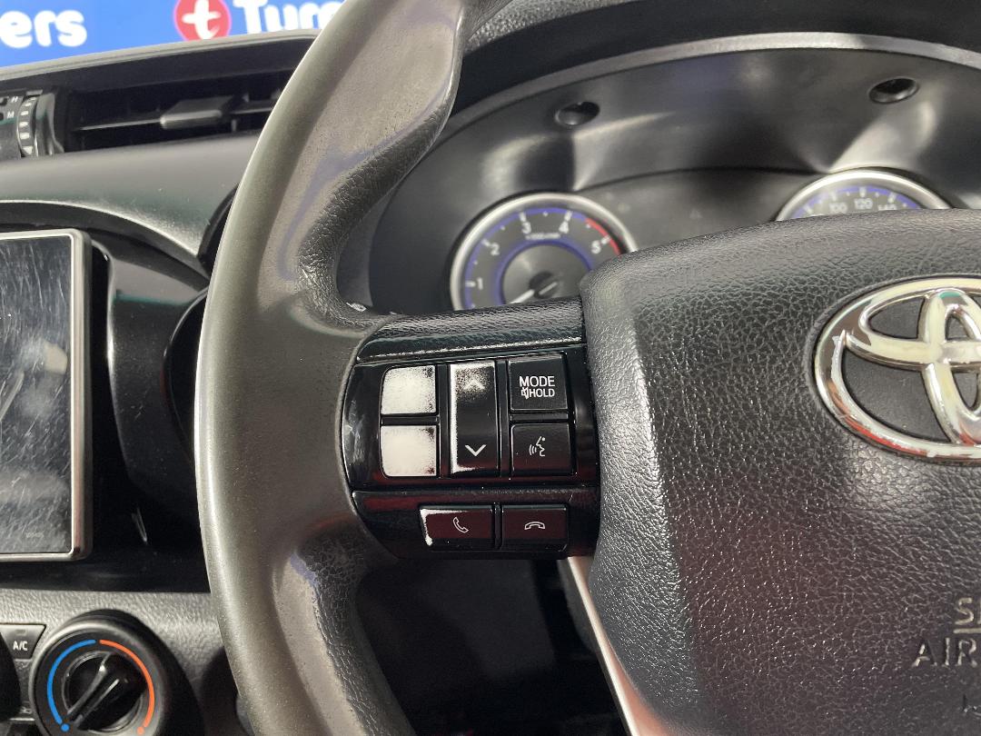 Photo '27' of Toyota Hilux Photo '27' of Toyota Hilux