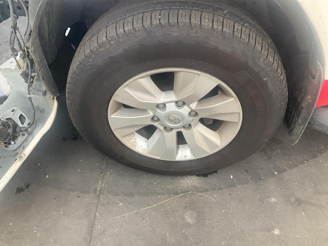 Photo '19' of Toyota Hilux SR5 TD DC