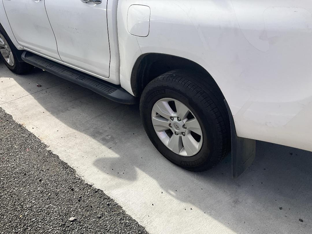 Photo '11' of Toyota Hilux SR5 TD DC