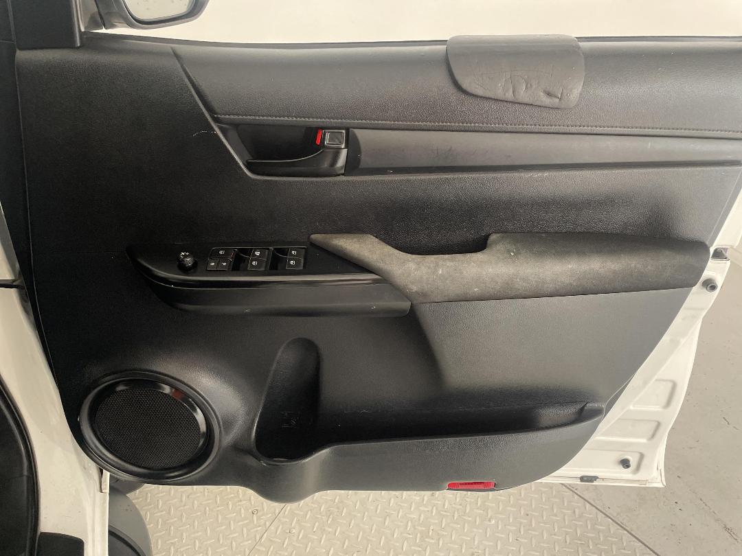 Photo '15' of Toyota Hilux