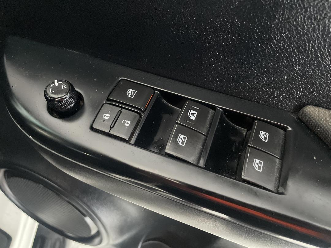 Photo '24' of Toyota Hilux