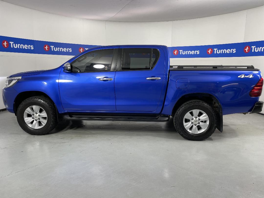 Photo '24' of Toyota Hilux Photo '24' of Toyota Hilux