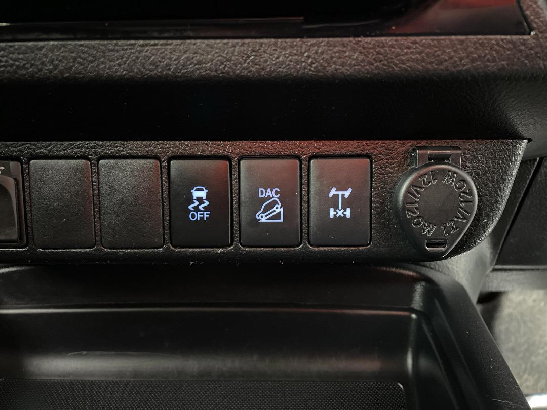 Photo '27' of Toyota Hilux Photo '27' of Toyota Hilux