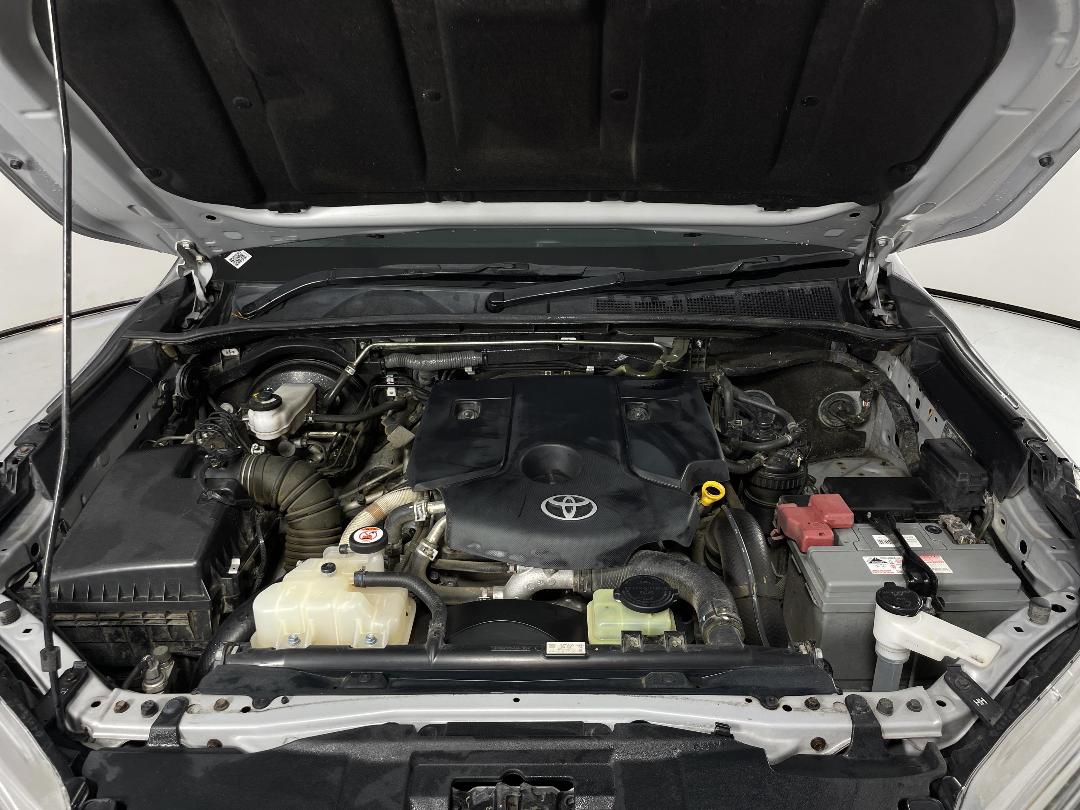 Photo '13' of Toyota Hilux