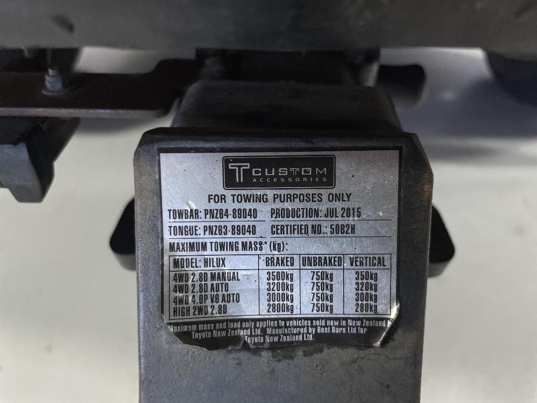 Photo '24' of Toyota Hilux