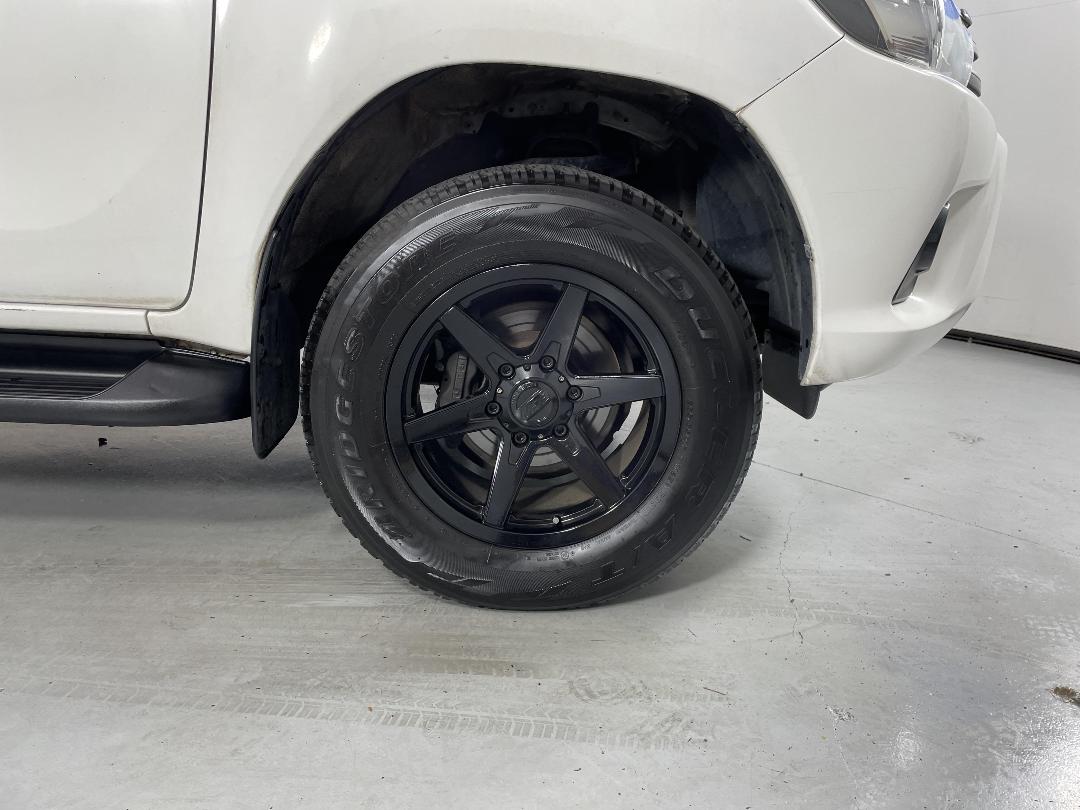 Photo '9' of Toyota Hilux Photo '9' of Toyota Hilux