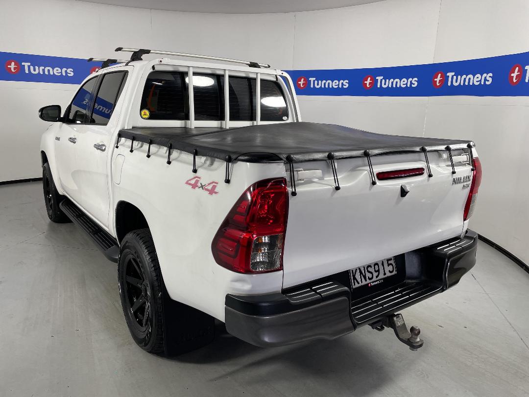 Photo '5' of Toyota Hilux Photo '5' of Toyota Hilux