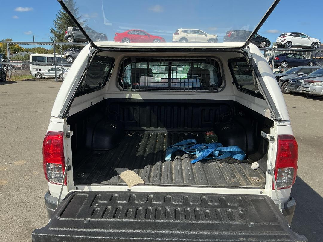 Photo '19' of Toyota Hilux SR TD DC