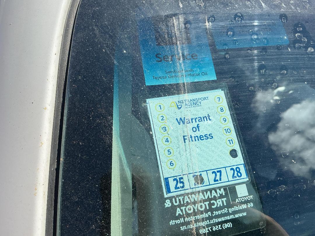 Photo '20' of Toyota Hilux SR TD DC