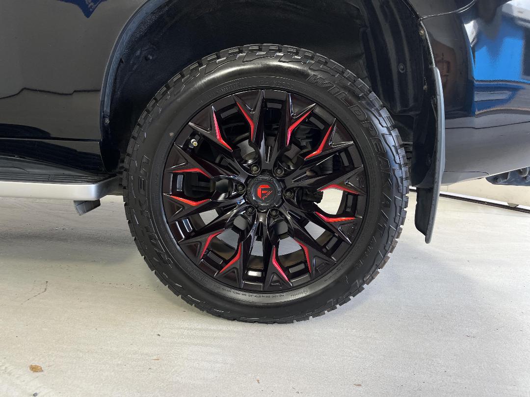 Photo '11' of Toyota Landcruiser Prado